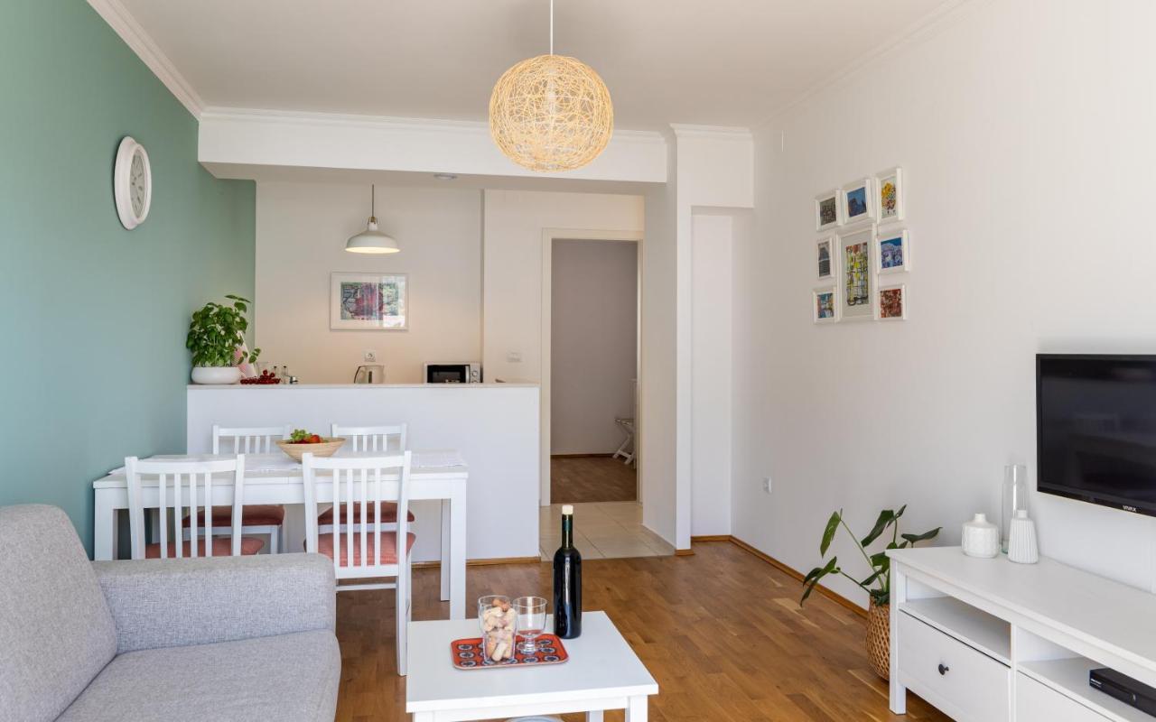 Apartments Silvija Mokosica Bagian luar foto